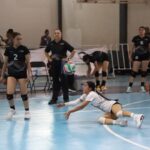 Van las niñas por el oro