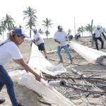 Más de 200 voluntarios se unen para limpiar las playas en Rosario