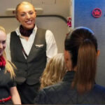 Sheinbaum comparte imágenes de su vuelo comercial hacia Canadá para la cumbre del G7