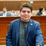 Diputado Pedro Lobo condena cobro de estacionamiento en grandes plazas comerciales