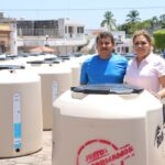 Entrega Gobierno de Rosario 86 almacenadores de agua