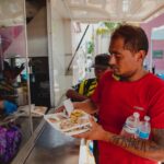 BRINDA LA COCINA MÓVIL DE DIF SINALOA, ALIMENTO Y ESPERANZA AFUERA DEL HOSPITAL PEDIÁTRICO