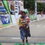 Candelaria Rivas, la rarámuri que conquistó el mundo con su victoria en ultramaratón de 63 km