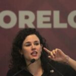 Luisa María Alcalde Pide a Morenistas Evitar Ostentación en Sus Viajes