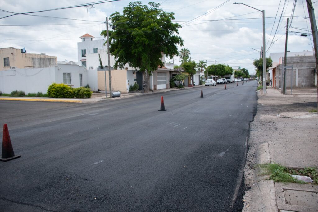 Programa de reencarpetado y bacheo mantiene el acondicionamiento de vialidades