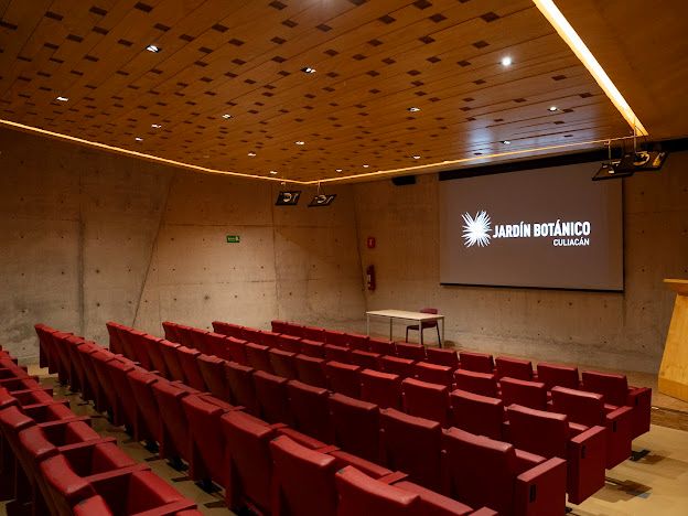 Transforman el Auditorio de Jardín Botánico Culiacán en un espacio único con tecnología de vanguardia