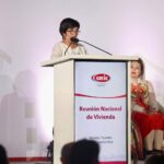Secretaria de SEBIDES asiste a la Reunión Nacional de Vivienda 2025 en Mérida