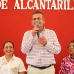 Alcalde de Navolato arranca obras de agua potable y alcantarillado en San Pedro