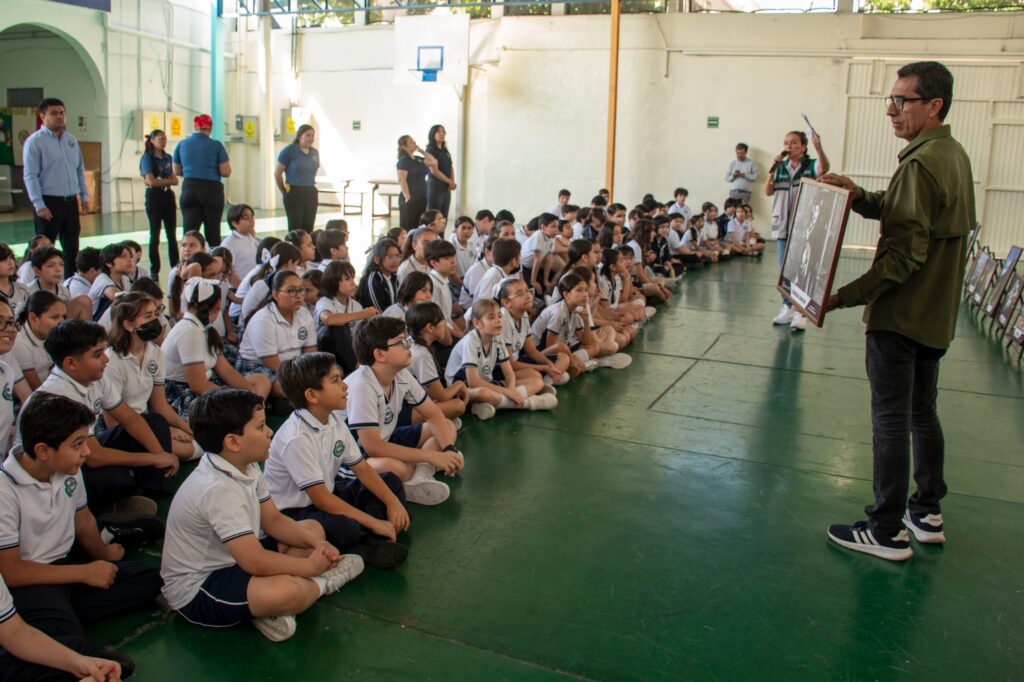 Arte, civismo e identidad: Dirección de Educación acerca programas culturales al Colegio Niños Héroes