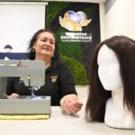 ¡Empatía y solidaridad! La Unidad de Bienestar Universitario entrega de manera altruista pelucas oncológicas, impactando en la calidad de vida y autoestima de las y los beneficiarios
