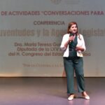 Diputada Tere Guerra sostiene charla sobre construcción de paz con jóvenes de la UAdeO