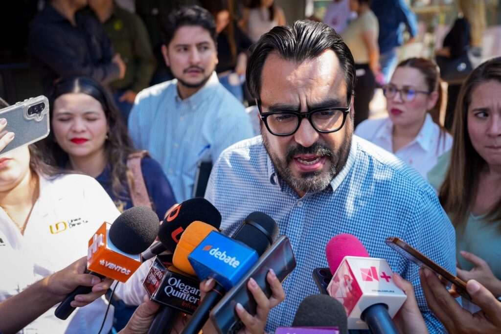 Juan de Dios Gámez destaca el éxito y la gran afluencia en la Feria Internacional del Libro Culiacán 2025