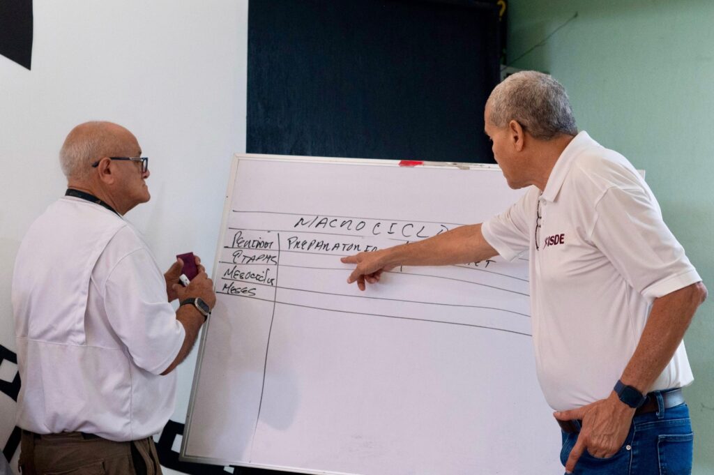 BUSCA ISDE FORTALECER CONOCIMIENTO EN SU BASE DE ENTRENADORES DEPORTIVOS