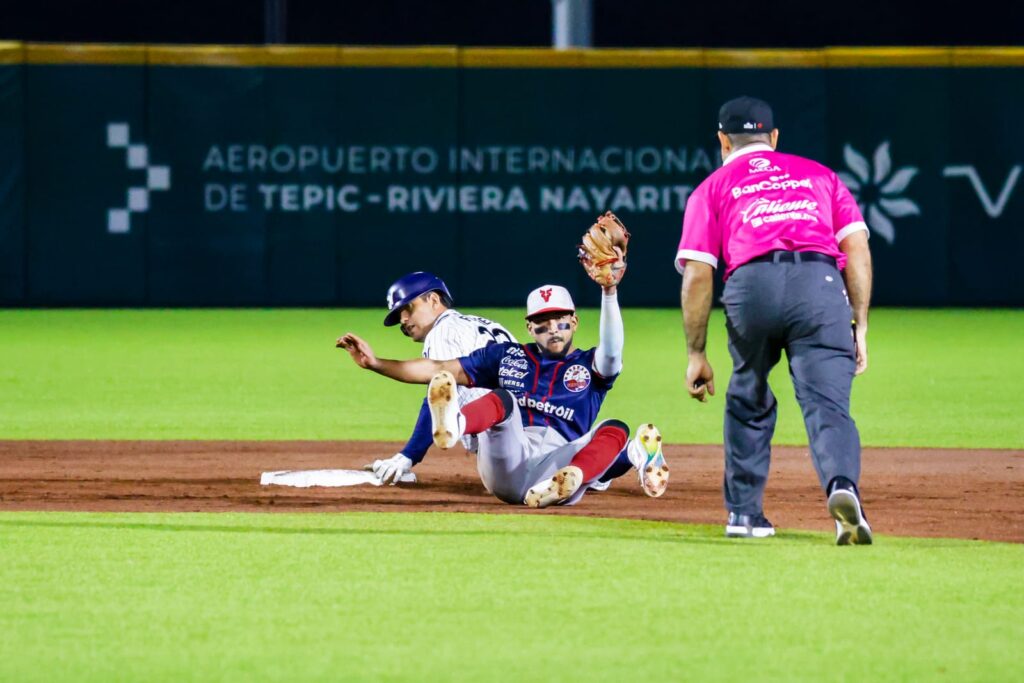 Jaguares domina a Venados y evita la barrida en Tepic