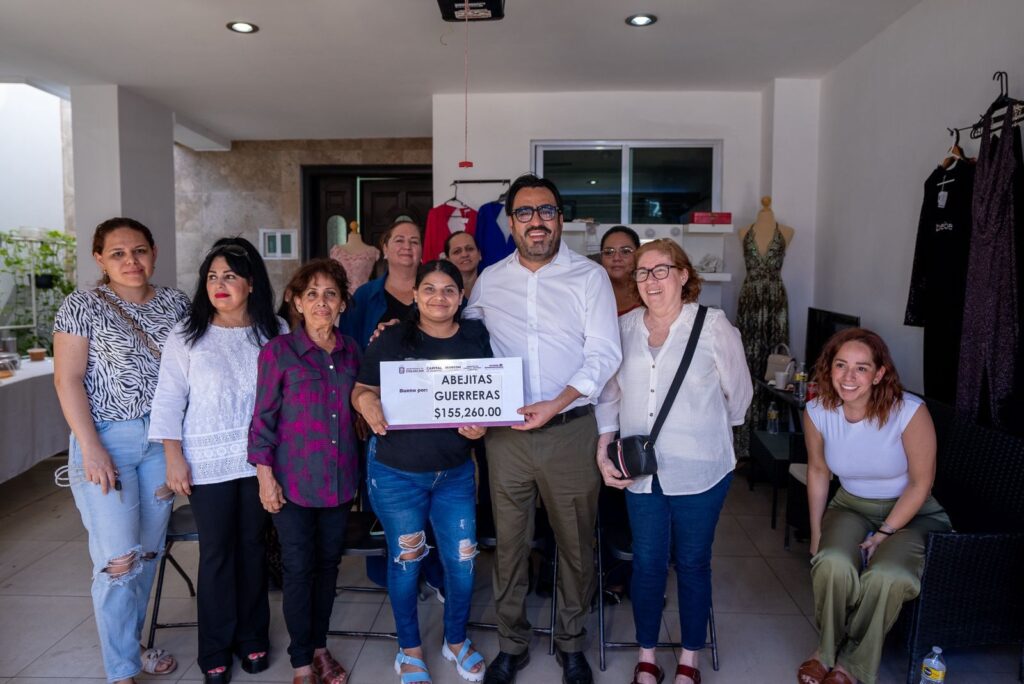 Con “Mujeres Emprendedoras por el Bienestar” se han dispersado 110 millones de pesos para que las mujeres puedan salir adelante: Juan de Dios Gámez