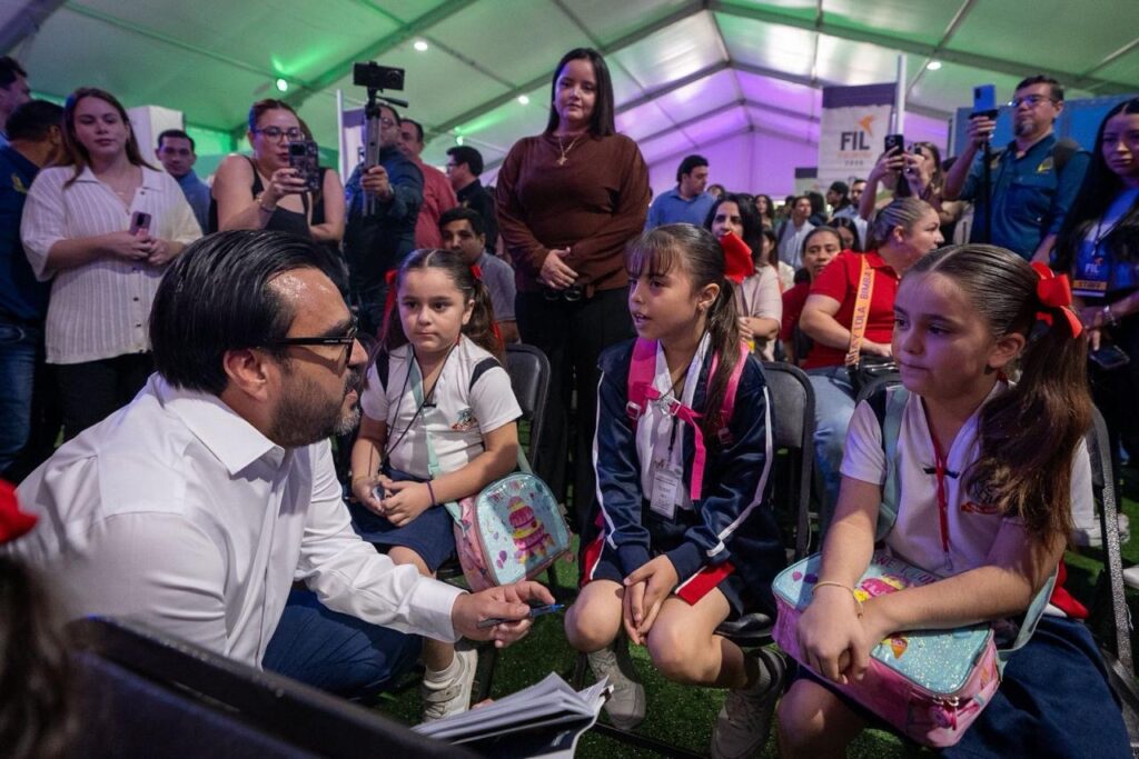 Juan de Dios Gámez inaugura la Feria Internacional del Libro Culiacán 2025: “Es patrimonio de todos”