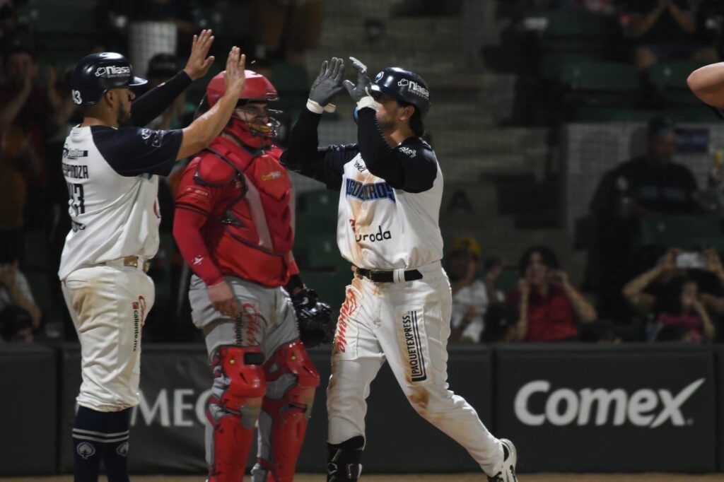 Duelo de volteretas en Guasave