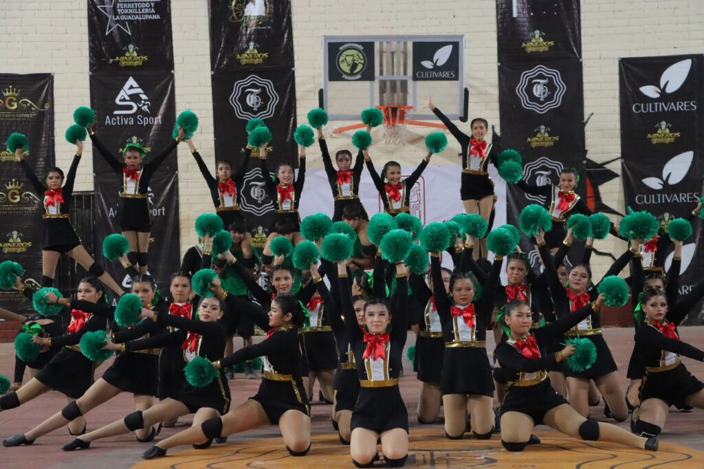 Gobierno Municipal realiza exitoso Concurso de Porristas 2025.