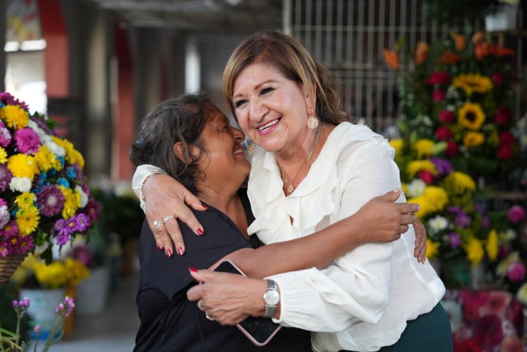 El compromiso es también con el sur-sur de Sinaloa: Tere Guerra”