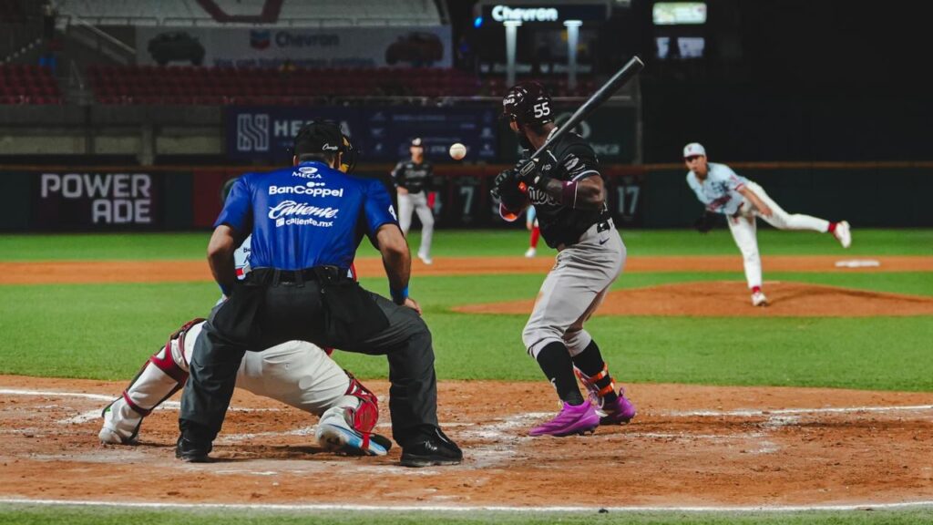 Tomateros resiste reacción escarlata y define en la décima para amarrar la serie en Mazatlán