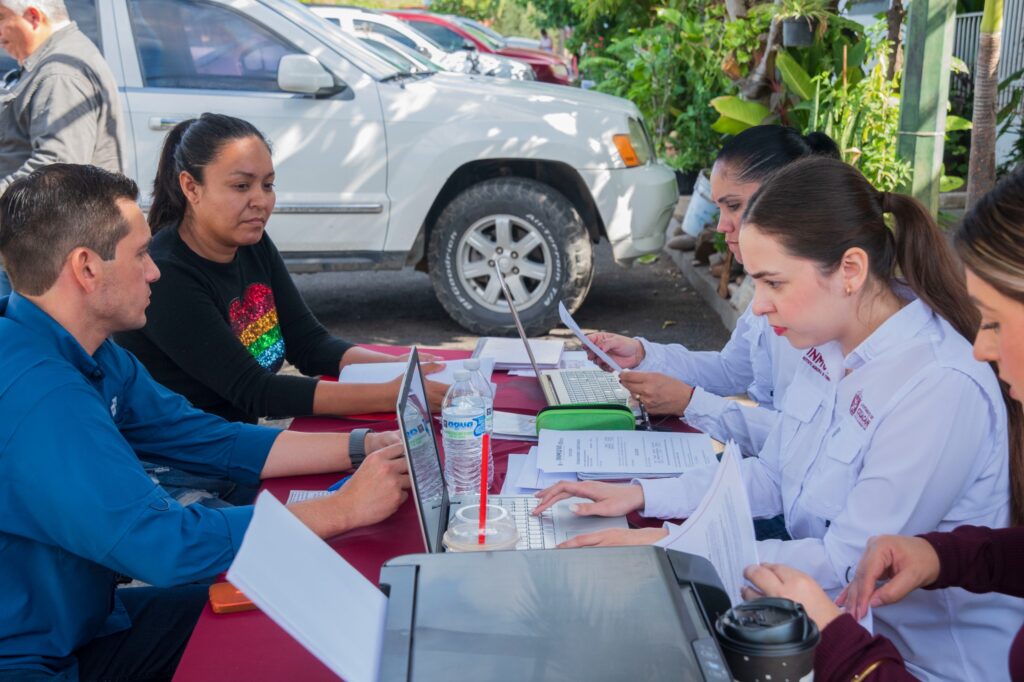 INMUVI acerca trámites de regularización a colonias con la jornada “Papelito Habla”