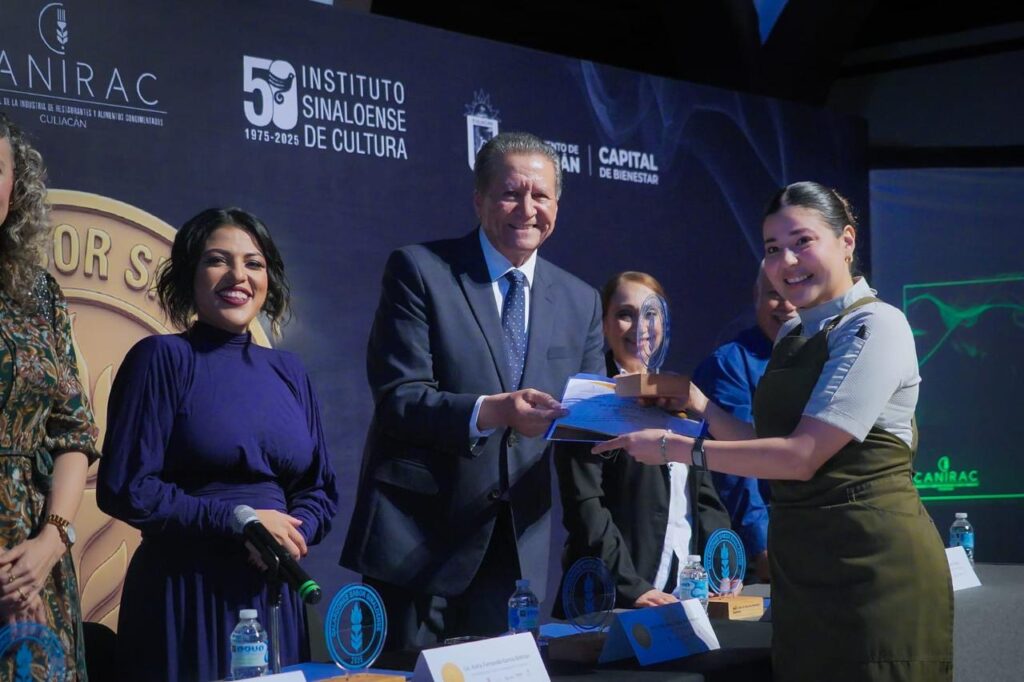 Gobierno de Sinaloa reconoce en el Galardón “Sabor Sinaloense” al sector gastronómico, motor de más de 23 mil empleos