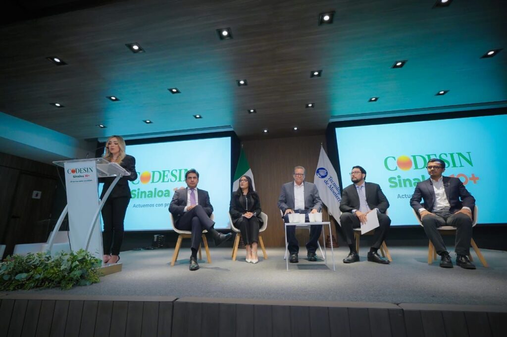 Gobierno de Sinaloa atiende solicitud de locatarios de El Rosario con apoyos para cerrar el año