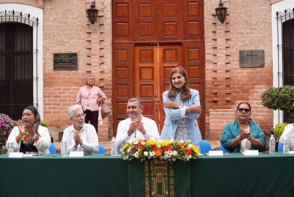 La UAIM, orgullo de Sinaloa que brinda oportunidad de crecimiento a la interculturalidad estudiantil: Tere Guerra