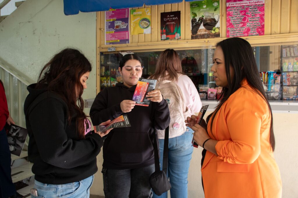 Campaña “Actuemos ya contra la violencia familiar” llega a la FCEyS de la UAS