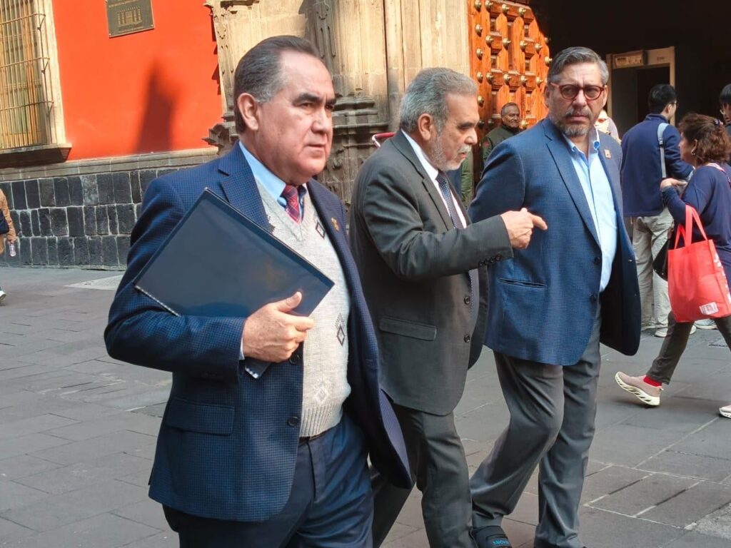 Refrendan autoridades de la Secretaría de Hacienda disposición para ver la posibilidad de apoyar a la UAS para el cierre de año, tras gestión del Rector Jesús Madueña y la ANUIES