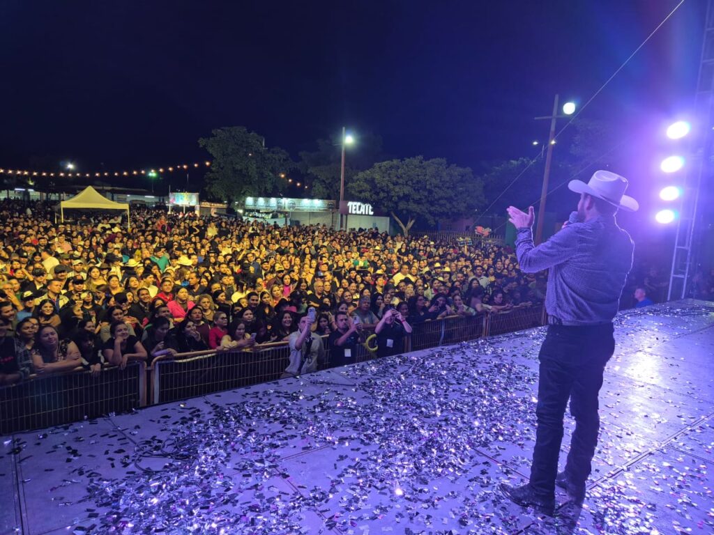 Clausuran con éxito el Teatro del Pueblo de la Expo Ganadera Sinaloa 2025 tras diez días de música, tradición y convivencia familiar