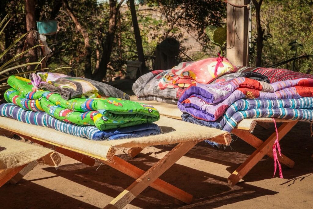 SEBIDES fortalece el acompañamiento social a familias que retornan a comunidades de Tepuche, en Culiacán