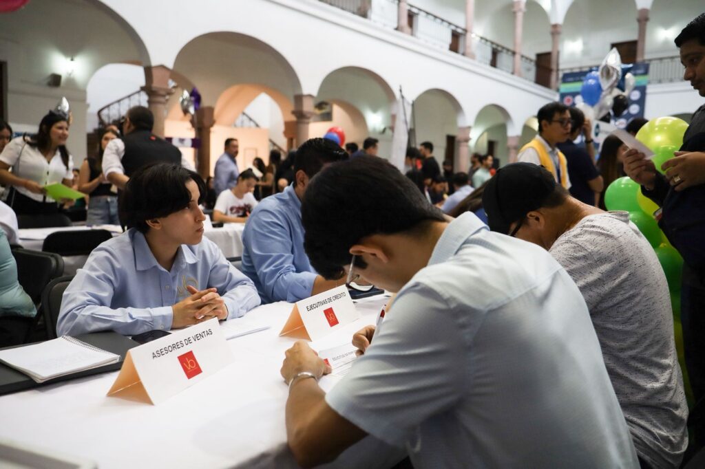 Gobierno de Sinaloa fortalece el desarrollo laboral y emprendedor de más de 12 mil jóvenes