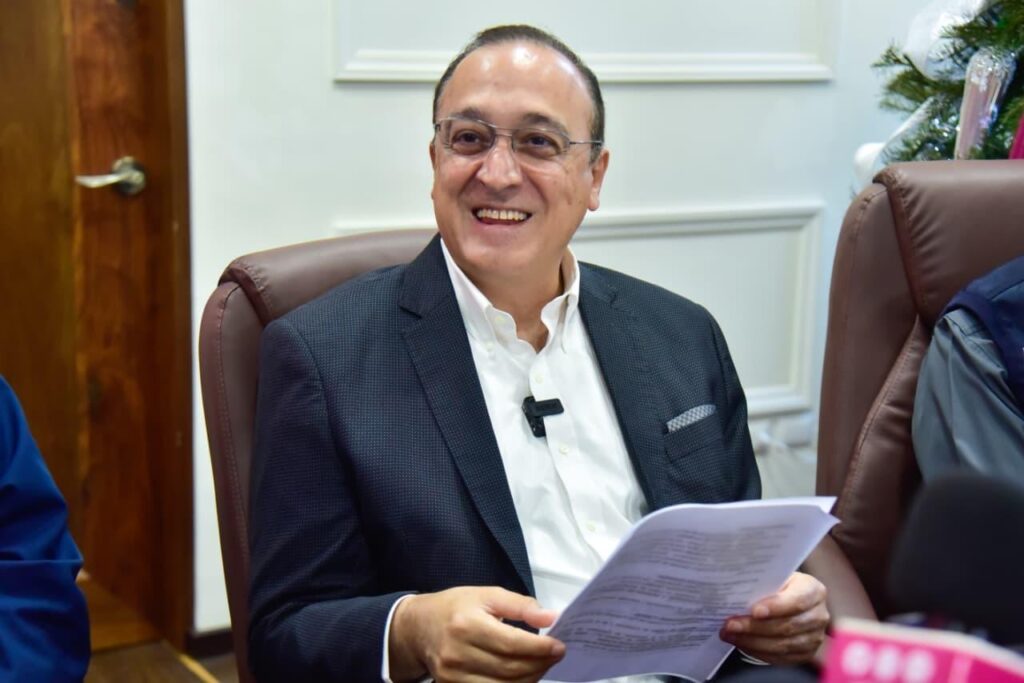 Llama Alcalde Antonio Menéndez a padres de familia tomar prevenciones viales por el inicio de clases.