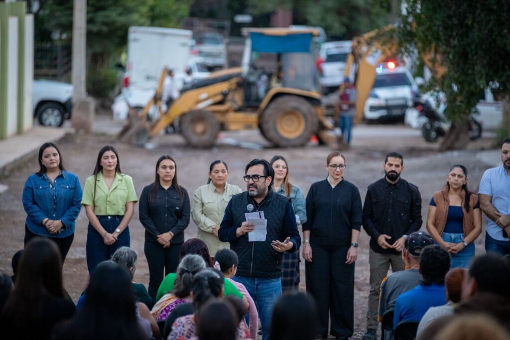 Juan de Dios Gámez inicia dos nuevas obras de pavimentación; “es un presidente municipal de hechos, no palabras”