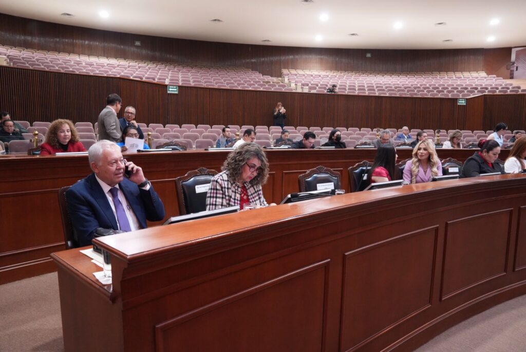 Es turnada a la Comisión de Salud, para su dictaminación, iniciativa de diputados del Partido Sinaloense.