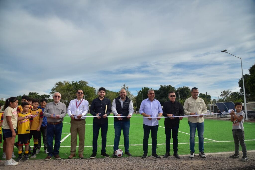 Inauguran espacio deportivo Las Praderas-Las Cañas en Los Mochis con valor de 6.5 mdp.