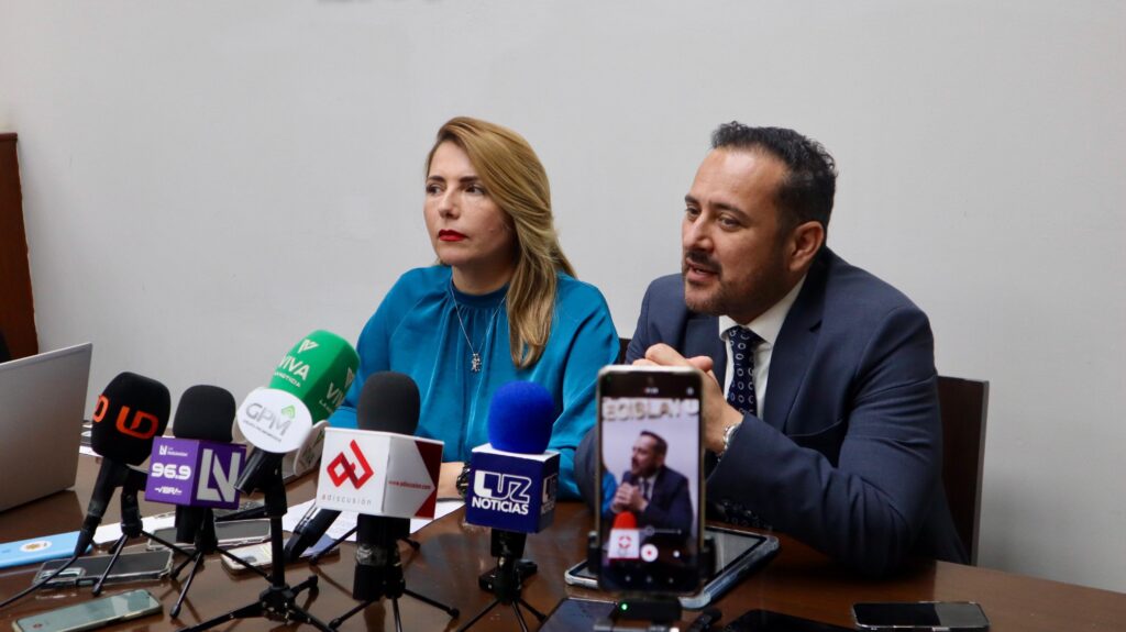 Licencias de conducir permanentes: iniciativa presentada por el PAN que hoy retoma el gobernador