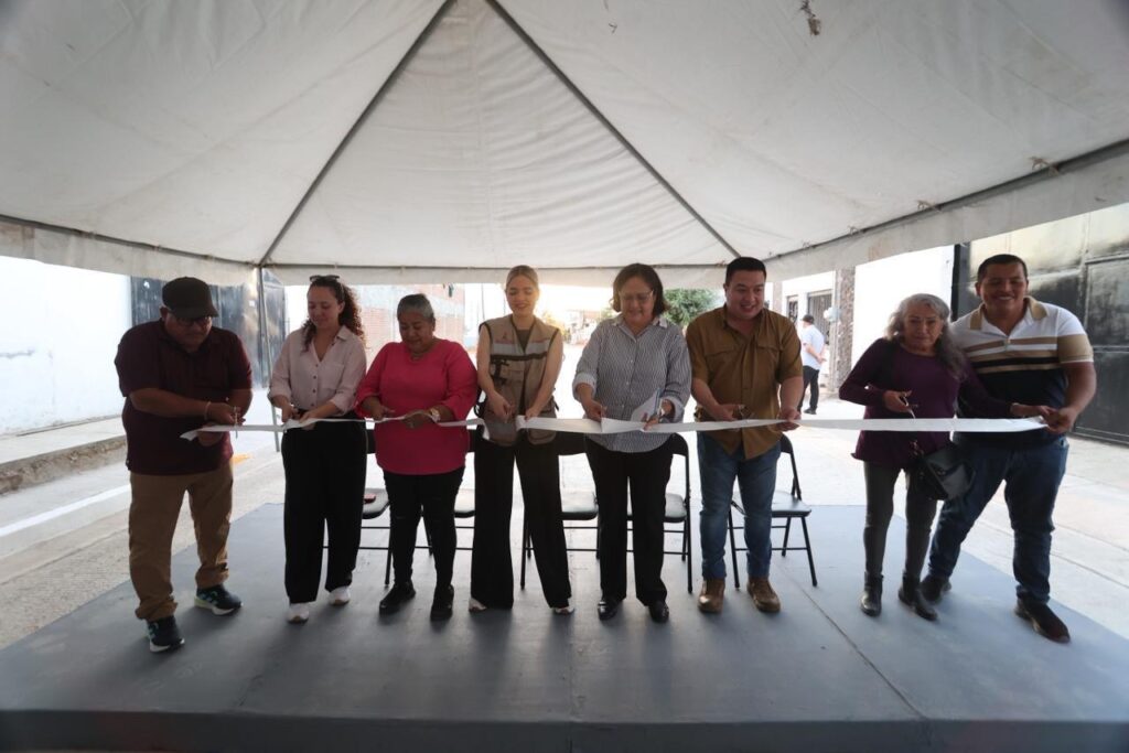 La Presidenta Estrella Palacios entrega el tercer proyecto de pavimentación en la Libertad de Expresión