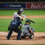 Tomateros toma ventaja en el arranque de la serie.