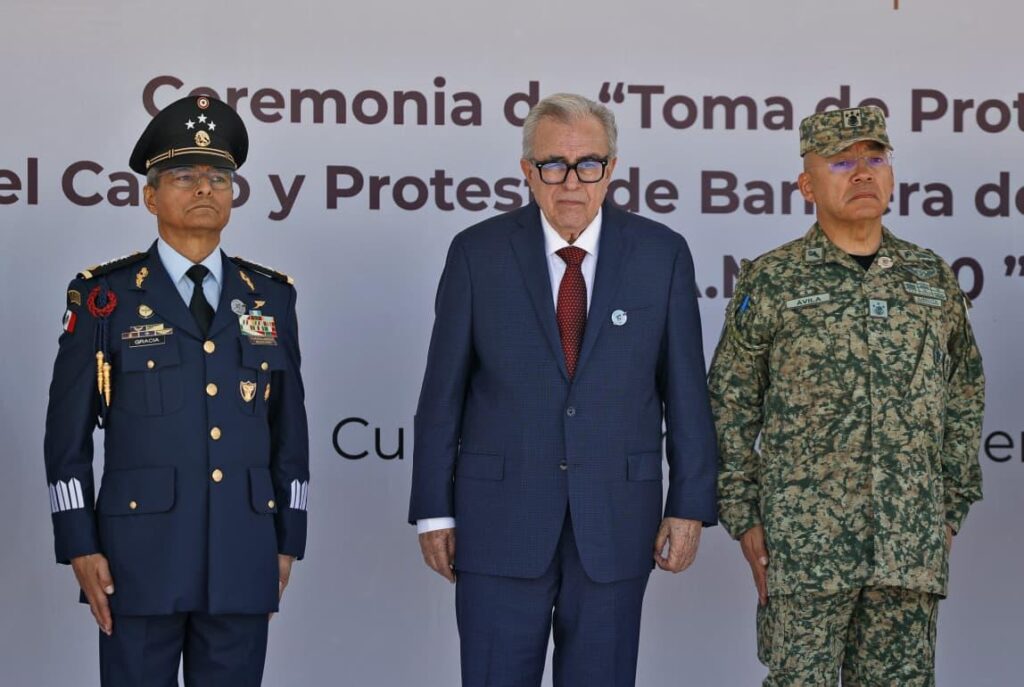 Gobernador Rocha Moya agradeció el compromiso de la Fuerza Aérea de continuar apoyando la estrategia de seguridad en Sinaloa