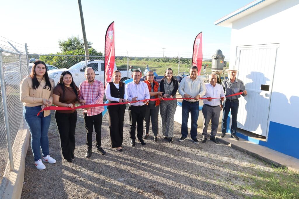 Entrega Jorge Rosario Bojórquez Berrelleza rehabilitación del Sistema Múltiple en beneficio de cinco comunidades