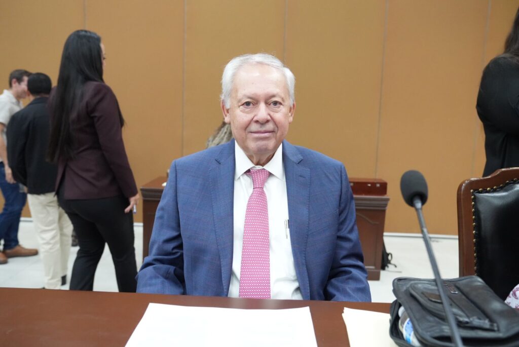 Diputados del PAS presentan iniciativa para contar con permiso laboral a personas con problemas de salud mental.