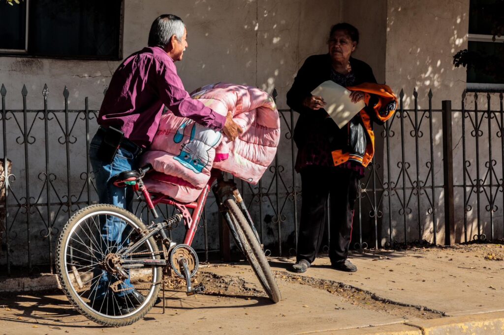 SEBIDES refuerza acciones de respaldo a familias en condición de vulnerabilidad en Guasave