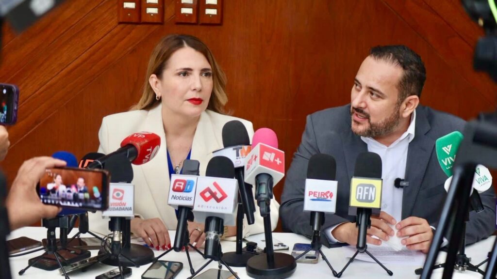 Reforma electoral, un paso más hacia la dictadura, advierte Roxana Rubio