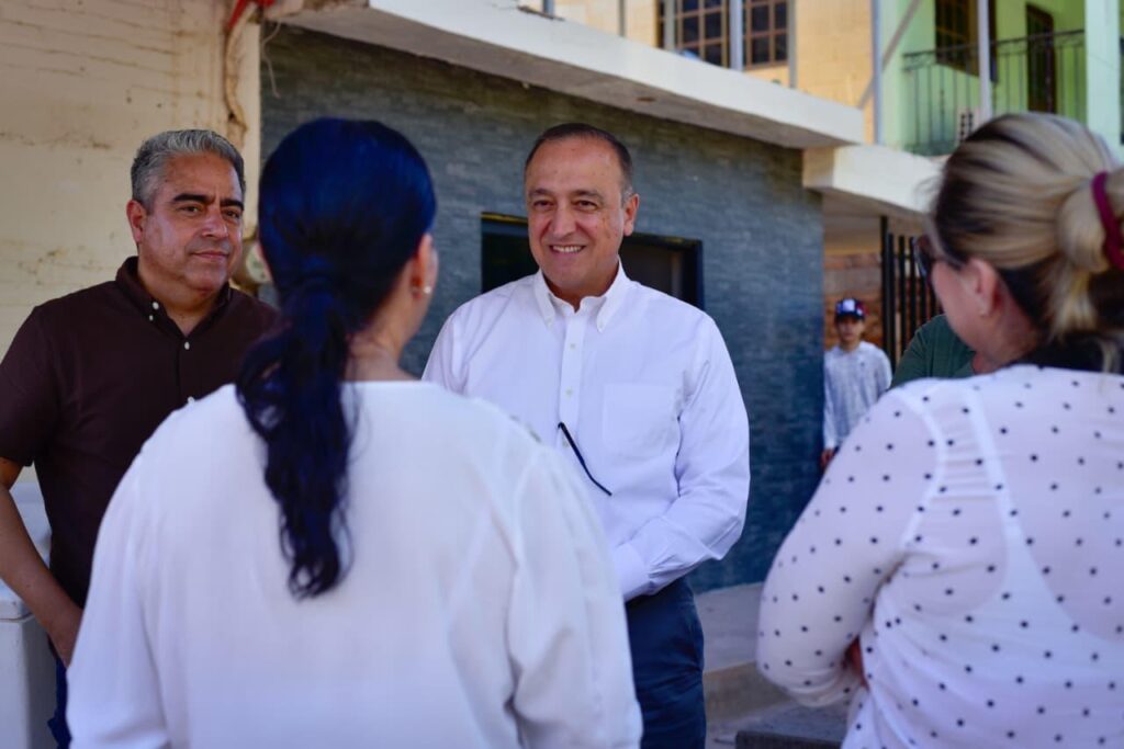 Antonio Menéndez entrega obras prioritarias en zona rural por el orden de los 4.8 mdp