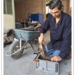 Investigador de la UAS desarrolla bloques de suelo-cemento para sustituir al ladrillo convencional; reduce un 45% las emisiones en la construcción