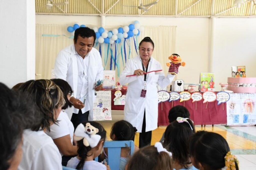 ¿Qué pasta de dientes deben usar los niños? Experta de la UAS explica la cantidad y el tipo ideal; flúor y porciones correctas según la edad