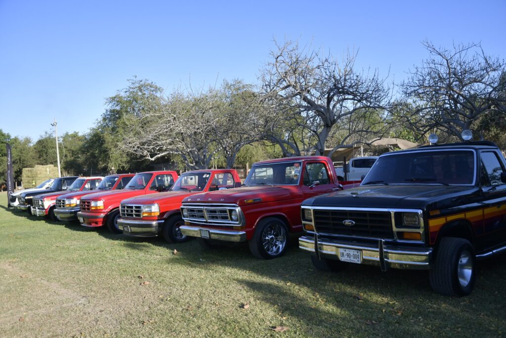 Cabalgata y Baile de Primavera reúnen a familias en el Campestre La Herradura