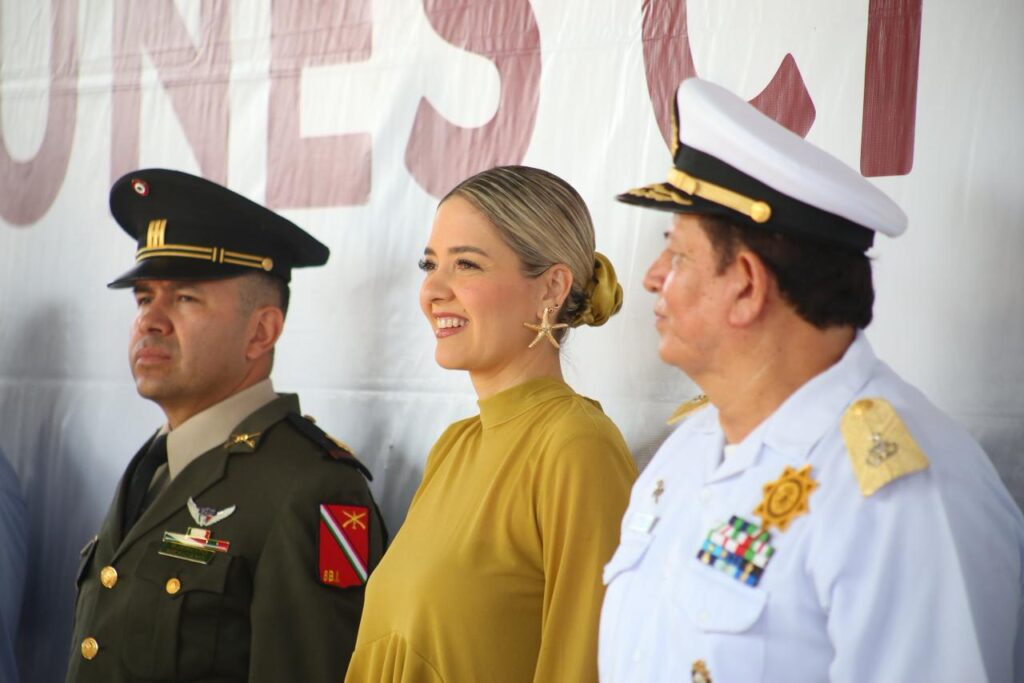 Estrella Palacios da el arranque a la construcción de barda perimetral en el Jardín de Niños Agustín Yáñez, en Arboledas I